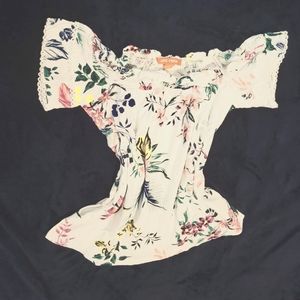 Joe fresh Xs flowery top